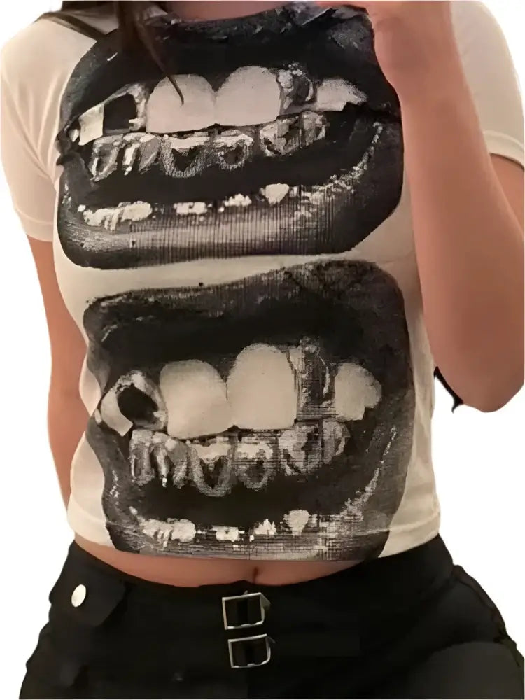 【送料込】Skinny Lip d.i.a 系 Y2K 00s ギミック 平成 Lips T Shirt - Y2K Zone®
