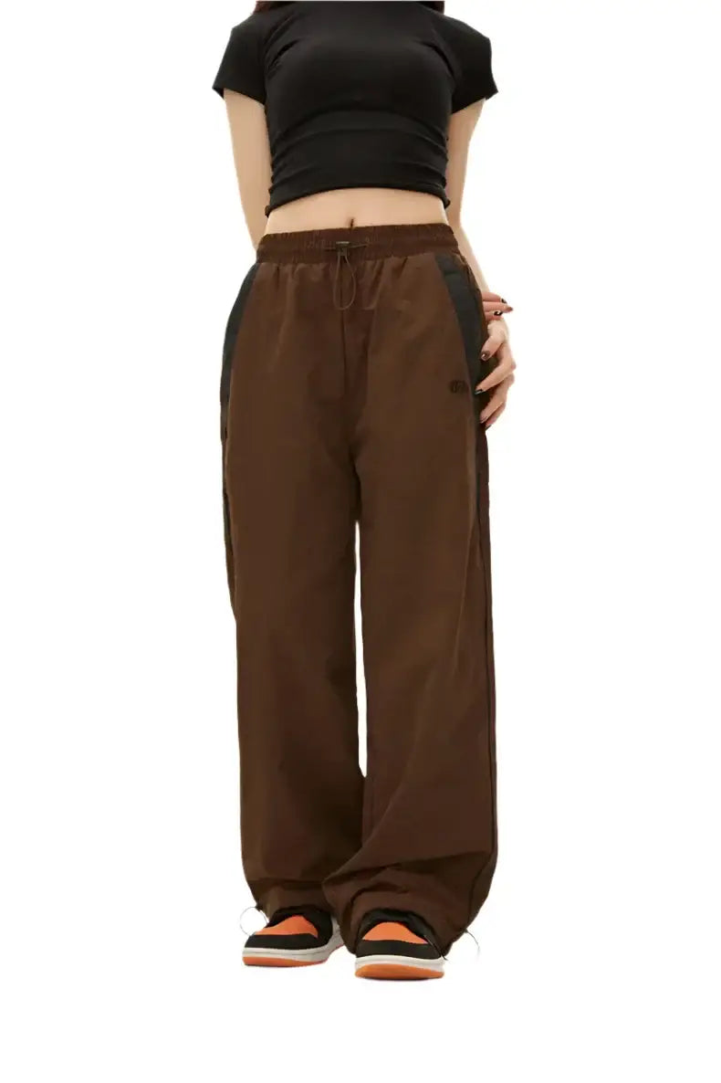 Brown wide-leg trousers with elastic waistband for stylish black baggy pants look