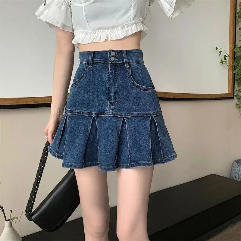 Pleated high waist dark blue denim mini skirt for stylish casual outfits